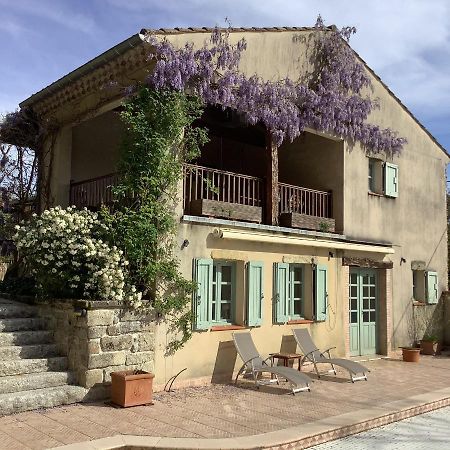 The Courtyard Villa กัสทร์ ภายนอก รูปภาพ