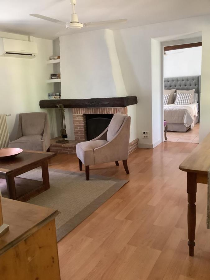 The Courtyard Villa กัสทร์ ภายนอก รูปภาพ